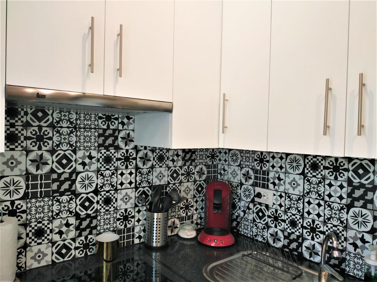 Andys Housing Madrid Rio Apartment Exterior foto